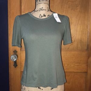 NWT American Eagle Distressed T-Shirt